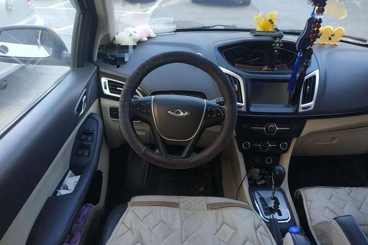 Used Chery Arrizo M7 2015 2.0L CVT Comfort Edition 232 Seats Steering Wheel