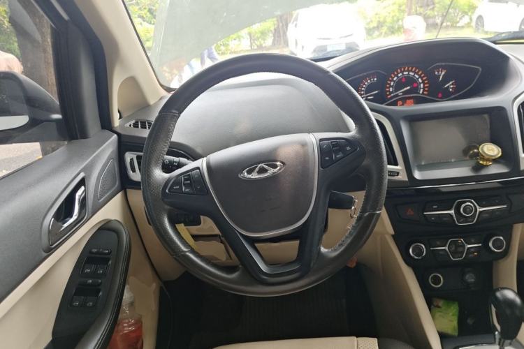 Used Chery Arrizo M7 2015 2.0L CVT Comfort Edition 232 Seats Steering Wheel