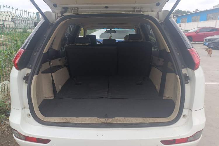 Used Chery Arrizo M7 2015 2.0L CVT Wide Enjoyment Edition 232 Seats Trunk