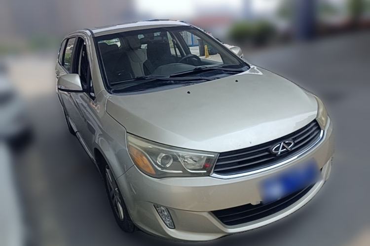 Used Chery Arrizo M7 2015 1.8L Manual WideJoy Edition 232 Seats Front Right 45 Deg