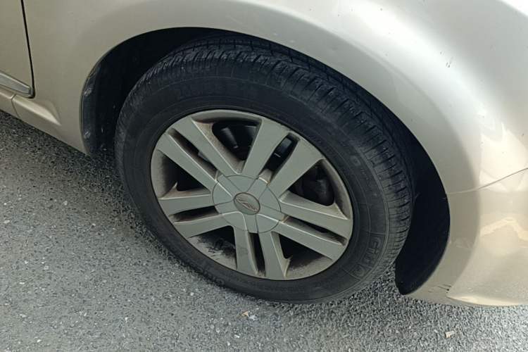 Used Chery Arrizo M7 2015 1.8L Manual WideJoy Edition 232 Seats Right Front Wheel Hub