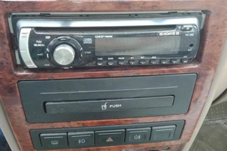 Used Chery banner cloud 2004 1.6L Comfort Model Audio And AC Panel