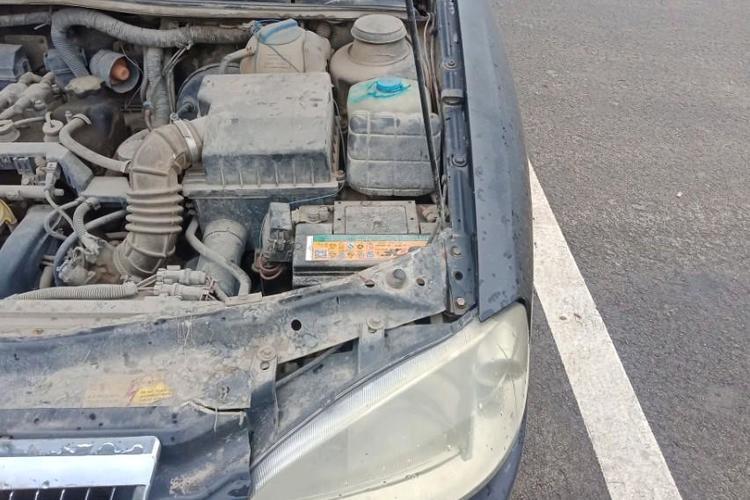 Used Chery banner cloud 2004 1.6L Comfort Model Engine Bay Left