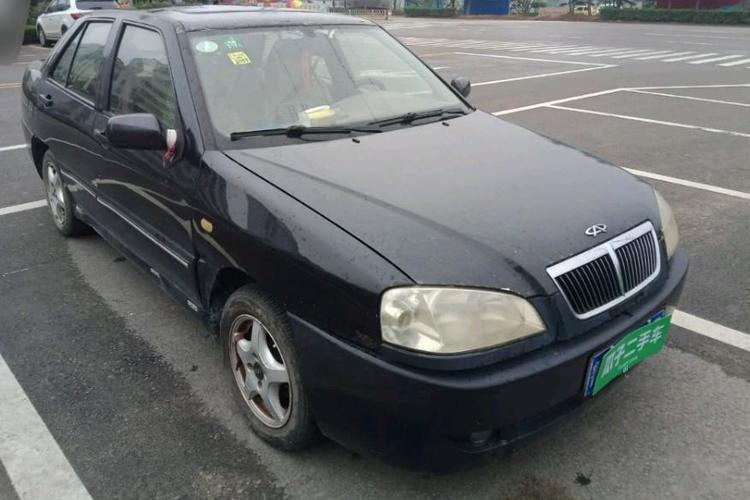 Used Chery banner cloud 2004 1.6L Comfort Model Front Right 45 Deg