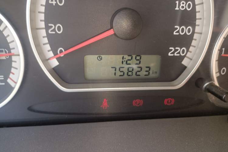 Used Chery Cowin 1 2010 1.0L Manual Deluxe Edition Odometer Close Up