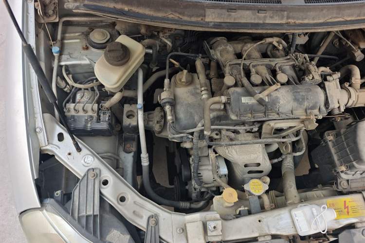 Used Chery Cowin 1 2011 1.0L Manual Smart Edition Engine Bay Right