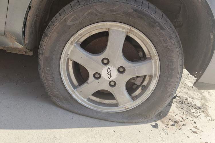 Used Chery Cowin 1 2012 1.0L Manual Comfort Edition Right Front Wheel Hub