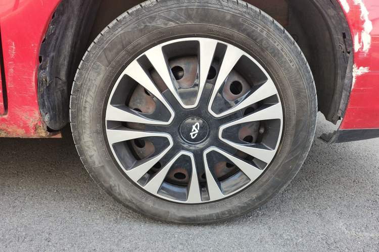 Used Chery Cowin 1 2012 1.0L Manual Comfort Edition Right Front Wheel Hub