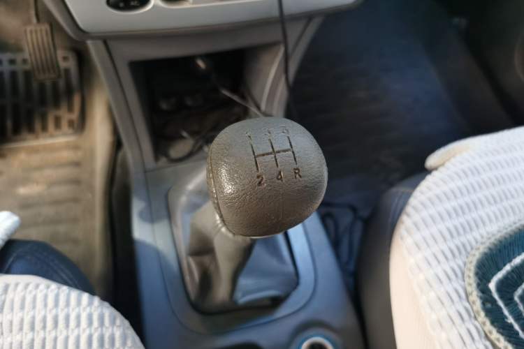 Used Chery Cowin 1 2012 1.0L Manual Comfort Edition Gear Lever