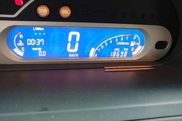 Used Chery Cowin 1 2012 1.0L Manual Comfort Edition Odometer Close Up