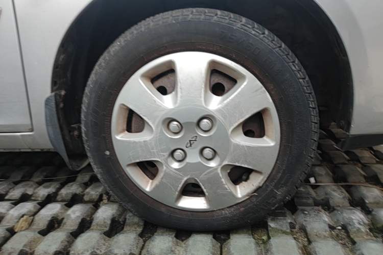 Used Chery Cowin 1 2012 1.0L Manual Comfort Edition Right Front Wheel Hub