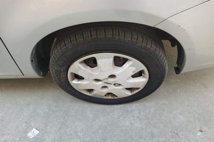 Used Chery Cowin 1 2012 1.0L Manual Comfort Edition Right Front Wheel Hub