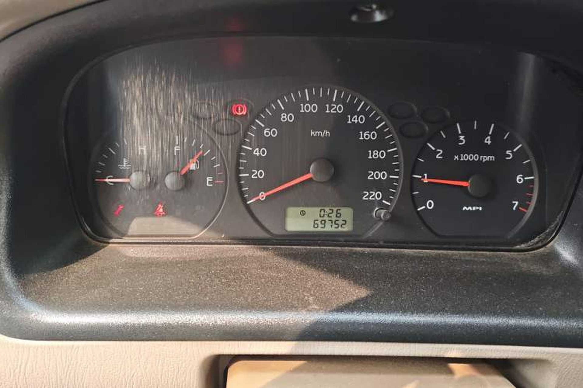 Used Chery Cowin 2 2010 1.5L Manual Standard Edition Odometer Close Up