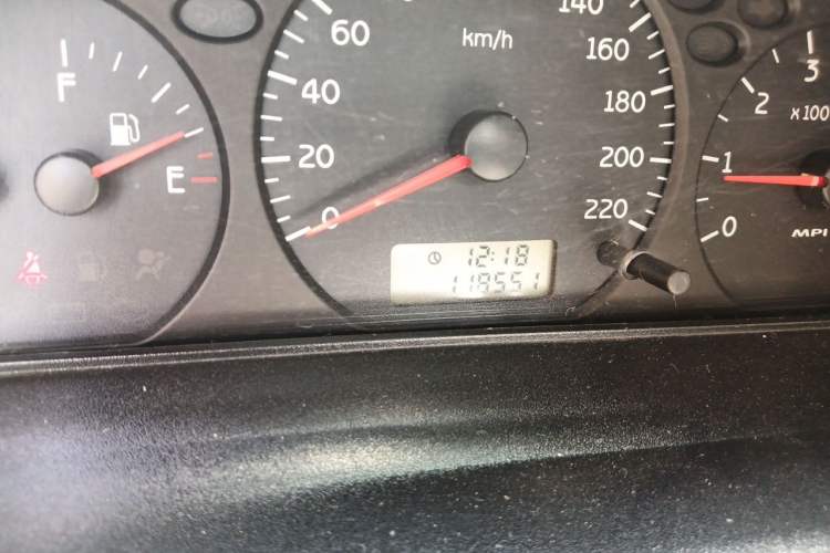 Used Chery Cowin 2 2010 1.5L Manual Standard Edition Odometer Close Up