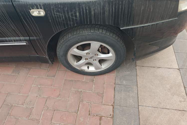 Used Chery Cowin 2 2010 1.5L Manual Comfort Edition Right Front Wheel Hub