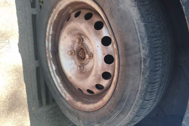 Used Chery Cowin 2 2010 1.5L Manual Standard Edition Right Front Wheel Hub