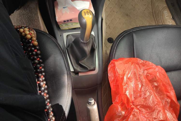 Used Chery Cowin 2 2010 1.5L Manual Standard Edition Gear Lever