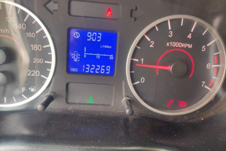 Used Chery Cowin 2 2010 1.5L Manual Standard Edition Odometer Close Up