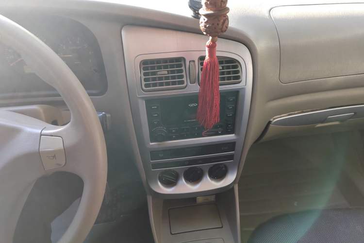 Used Chery Cowin 2 2010 1.5L Manual Comfort Edition Audio And AC Panel