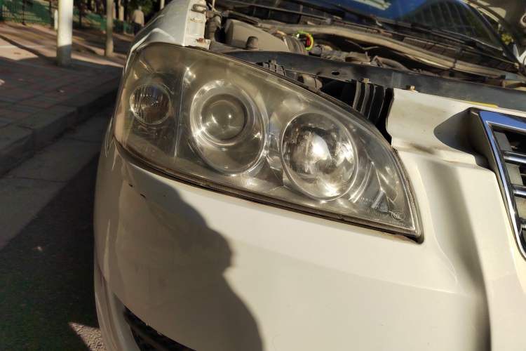 Used Chery Cowin 2 2010 1.5L Manual Comfort Edition Right Front Headlight