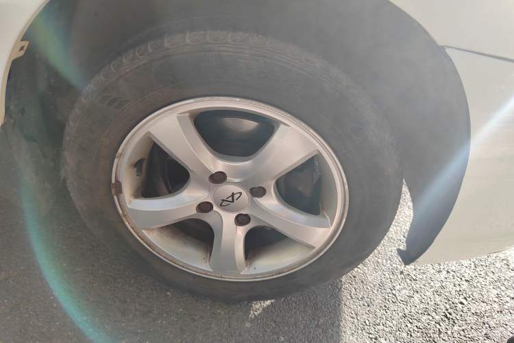 Used Chery Cowin 2 2010 1.5L Manual Comfort Edition Right Front Wheel Hub