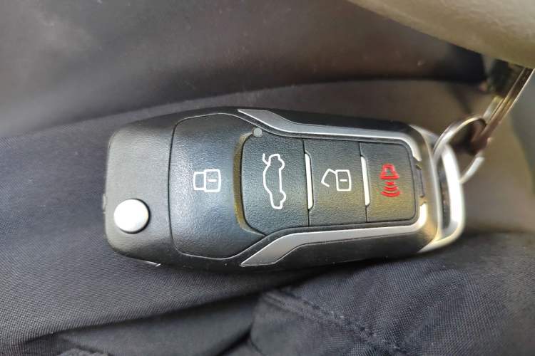 Used Chery Cowin 2 2010 1.5L Manual Comfort Edition Vehicle Key