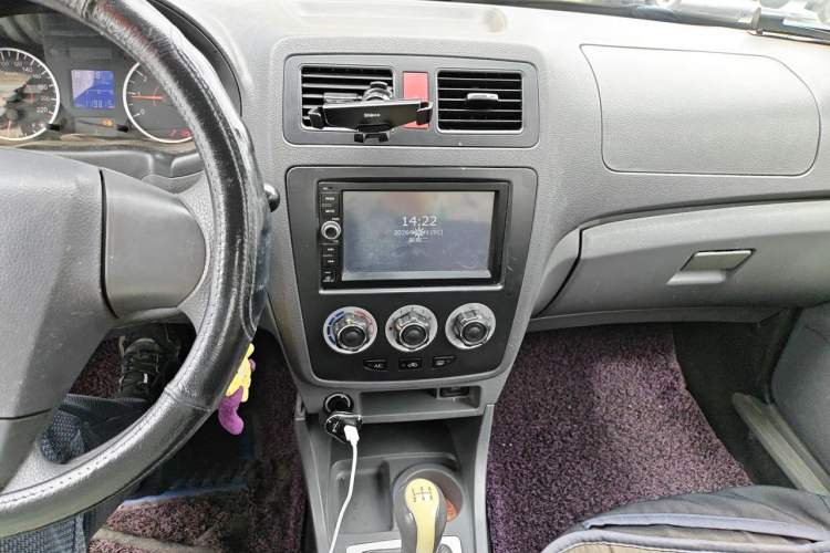 Used Chery Cowin 2 2012 1.5L Manual Comfort Edition Audio And AC Panel