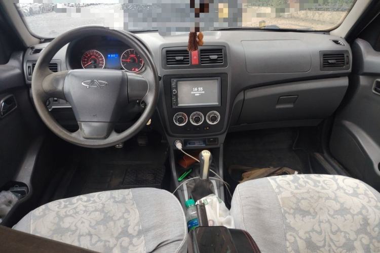 Used Chery Cowin 2 2012 1.5L Manual Performance Version Center Console