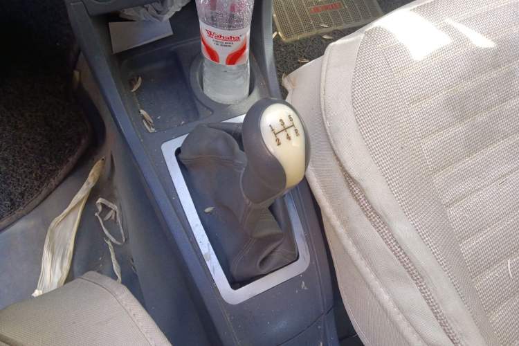 Used Chery Cowin 2 2012 1.5L Manual Standard Edition Gear Lever