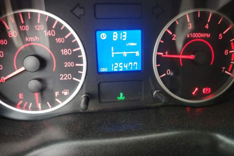 Used Chery Cowin 2 2012 1.5L Manual Performance Version Odometer Close Up