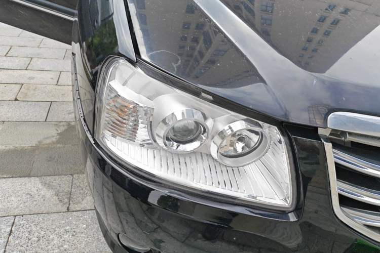 Used Chery Cowin 2 2012 1.5L Manual Comfort Edition Right Front Headlight