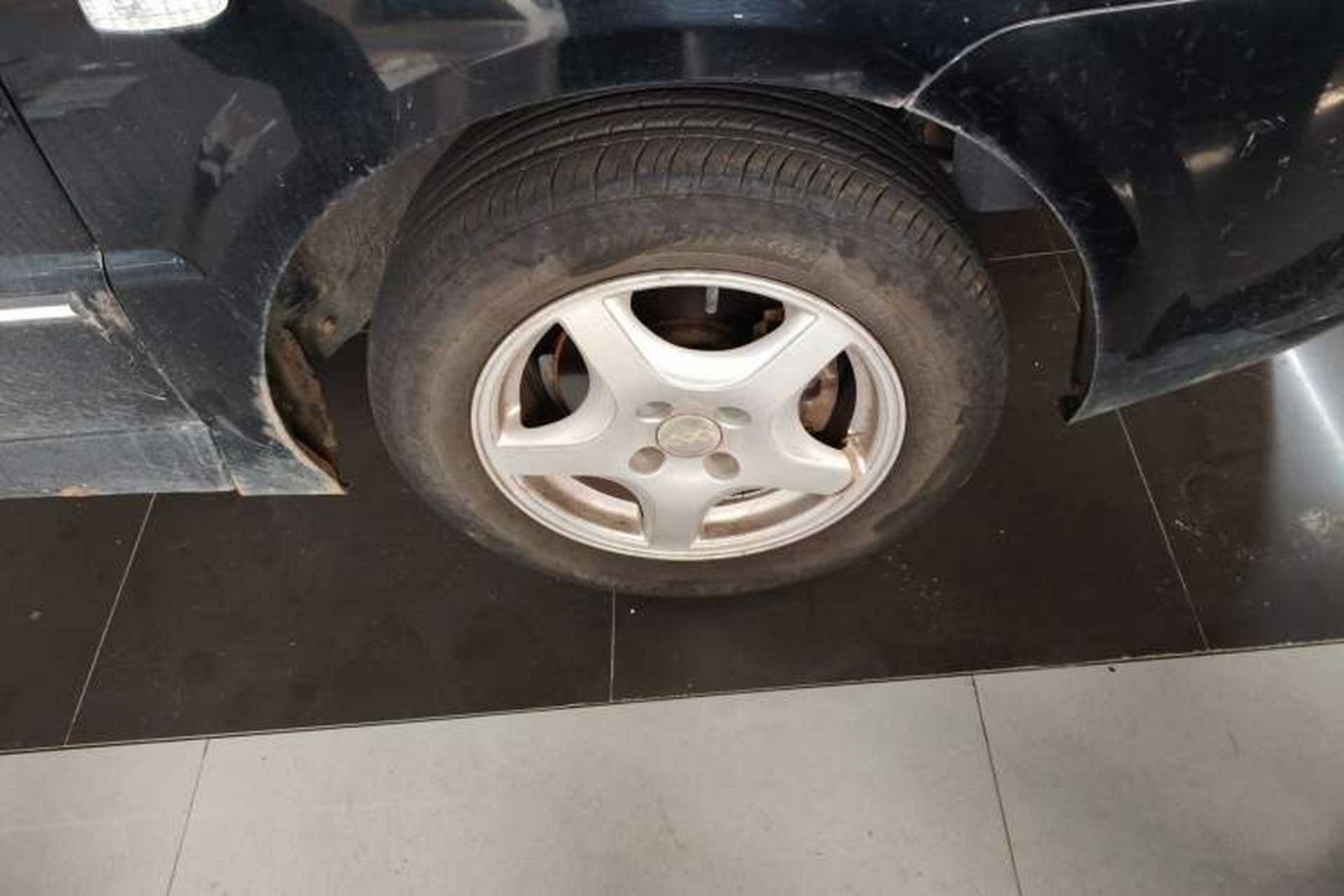 Used Chery Cowin 2 2012 1.5L Manual Performance Version Right Front Wheel Hub