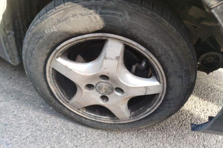 Used Chery Cowin 2 2012 1.5L Manual Standard Edition Right Front Wheel Hub