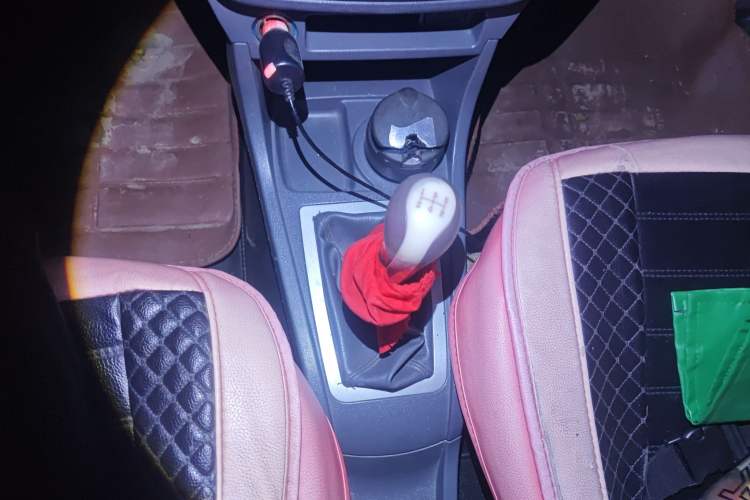 Used Chery Cowin 2 2012 1.5L Manual Standard Edition Gear Lever