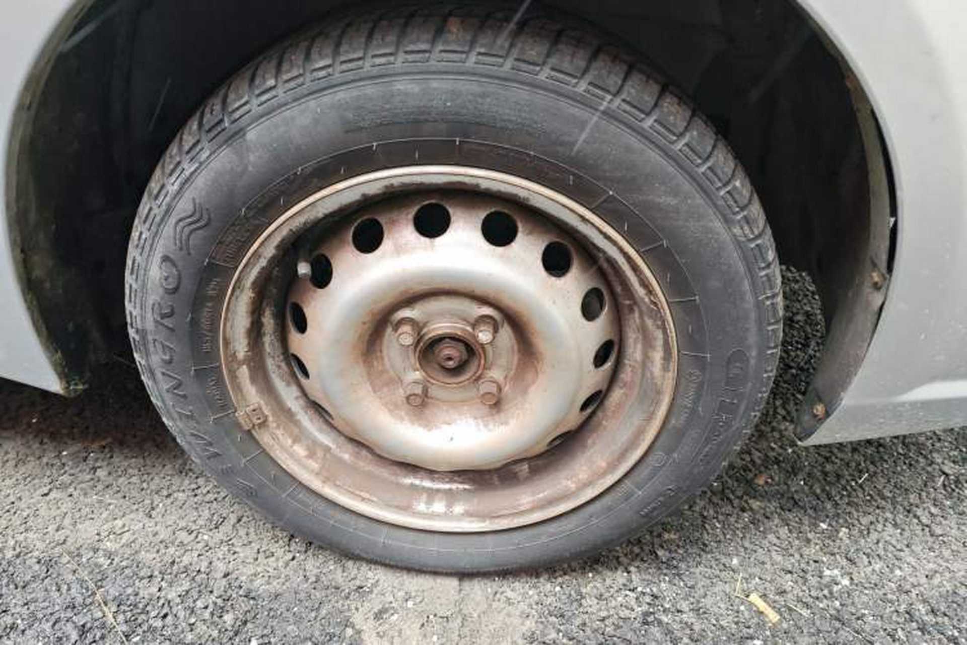 Used Chery Cowin 2 2012 1.5L Manual Standard Edition Right Front Wheel Hub