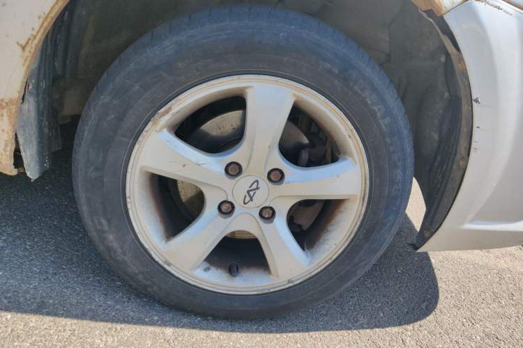Used Chery Cowin 2 2012 1.5L Manual Comfort Edition Right Front Wheel Hub