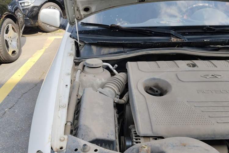 Used Chery Cowin 2 2012 1.5L Manual Standard Edition Engine Bay Right