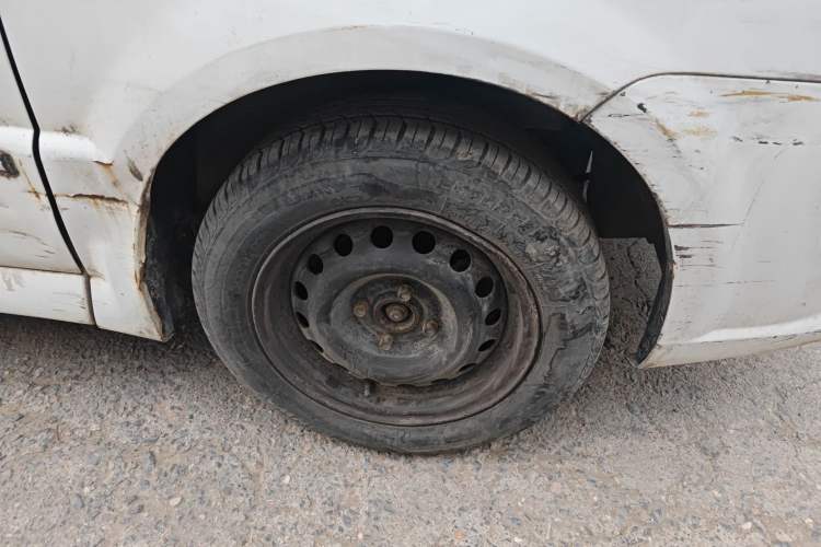 Used Chery Cowin 2 2012 1.5L Manual Standard Edition Right Front Wheel Hub