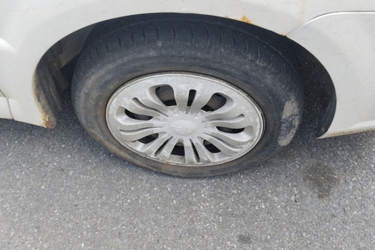 Used Chery Cowin 2 2012 1.5L Manual Standard Edition Right Front Wheel Hub
