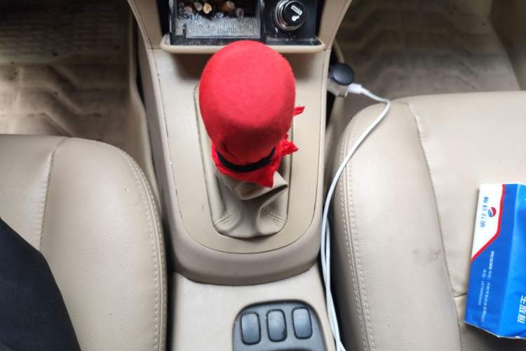 Used Chery Cowin 3 2010 1.5L Manual Elite Edition Gear Lever