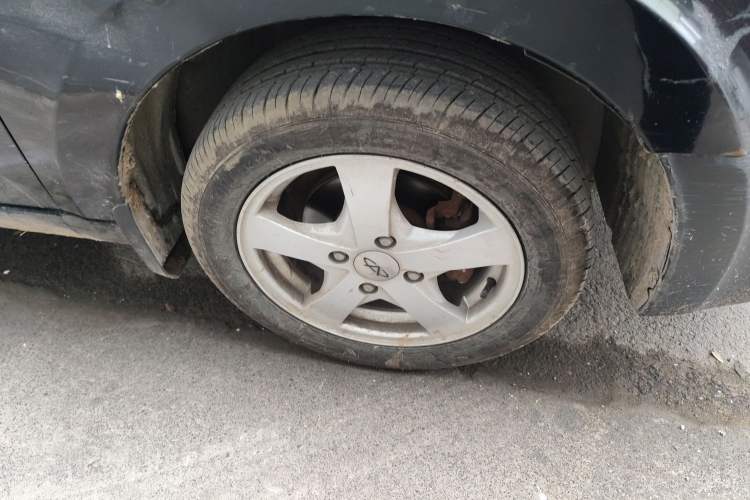 Used Chery Cowin 3 2010 1.5L Manual Elite Edition Right Front Wheel Hub