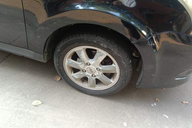 Used Chery Cowin 3 2010 1.5L Manual Elite Edition Right Front Wheel Hub