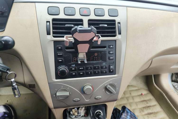 Used Chery Cowin 3 2010 1.5L Manual Comfort Edition Audio And AC Panel
