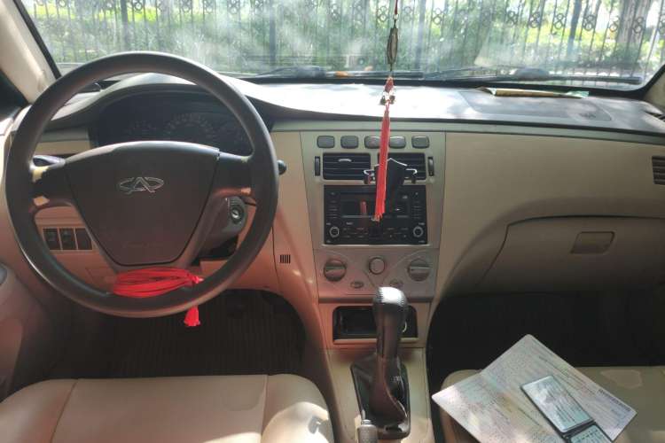 Used Chery Cowin 3 2010 1.5L Manual Elite Edition Center Console