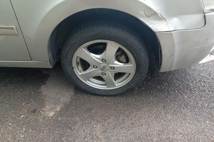 Used Chery Cowin 3 2010 1.5L Manual Elite Edition Right Front Wheel Hub
