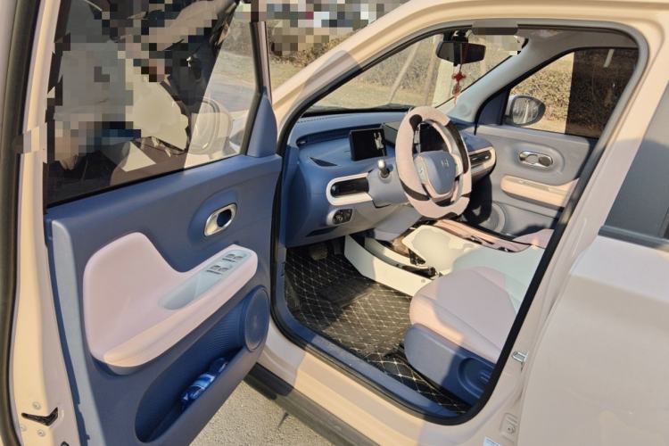 Used Chery Domi 2025 Model 305km Comfort Edition Driver Seat