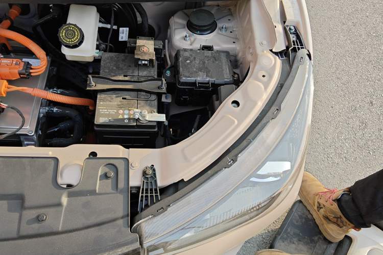 Used Chery Domi 2025 Model 305km Comfort Edition Engine Bay Left