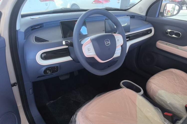 Used Chery Domi 2025 Model 305km Comfort Edition Interior 3
