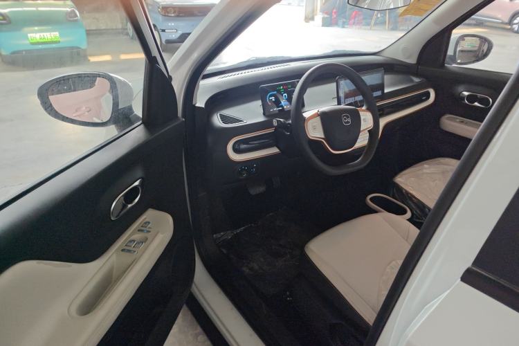 Used Chery Domi 2025 Model 305km Comfort Edition Driver Seat