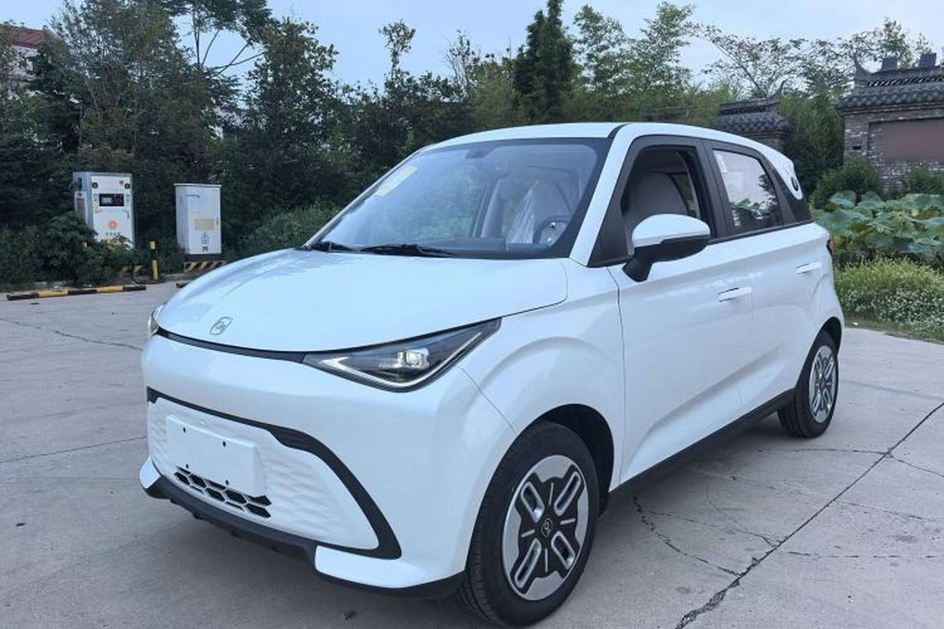 Used Chery Domi 2025 Model 305km Comfort Edition Exterior 2